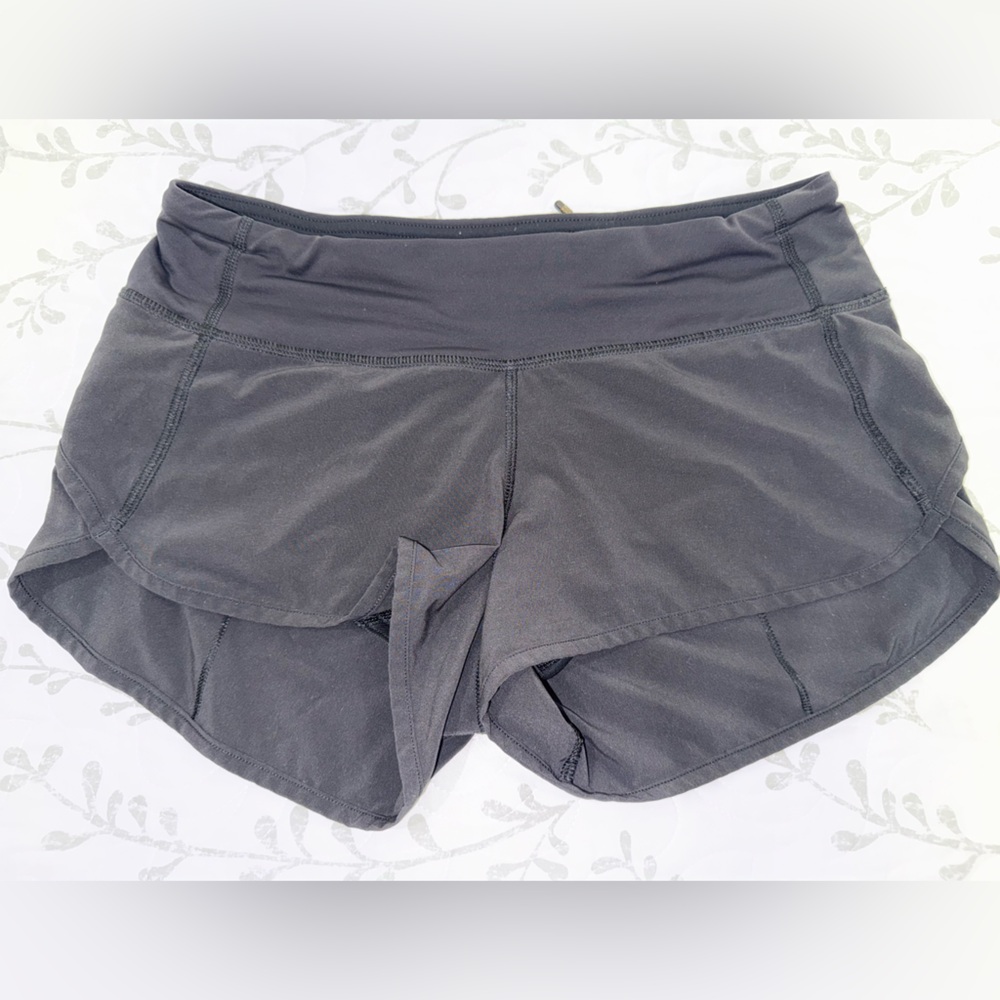Lululemon Speed up Women's Black Athletic Shorts with Zipper Pocket